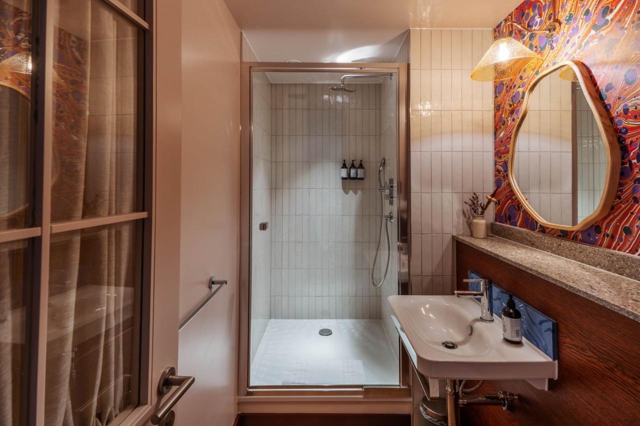 Room2 London Chiswick Hometel Exterior photo