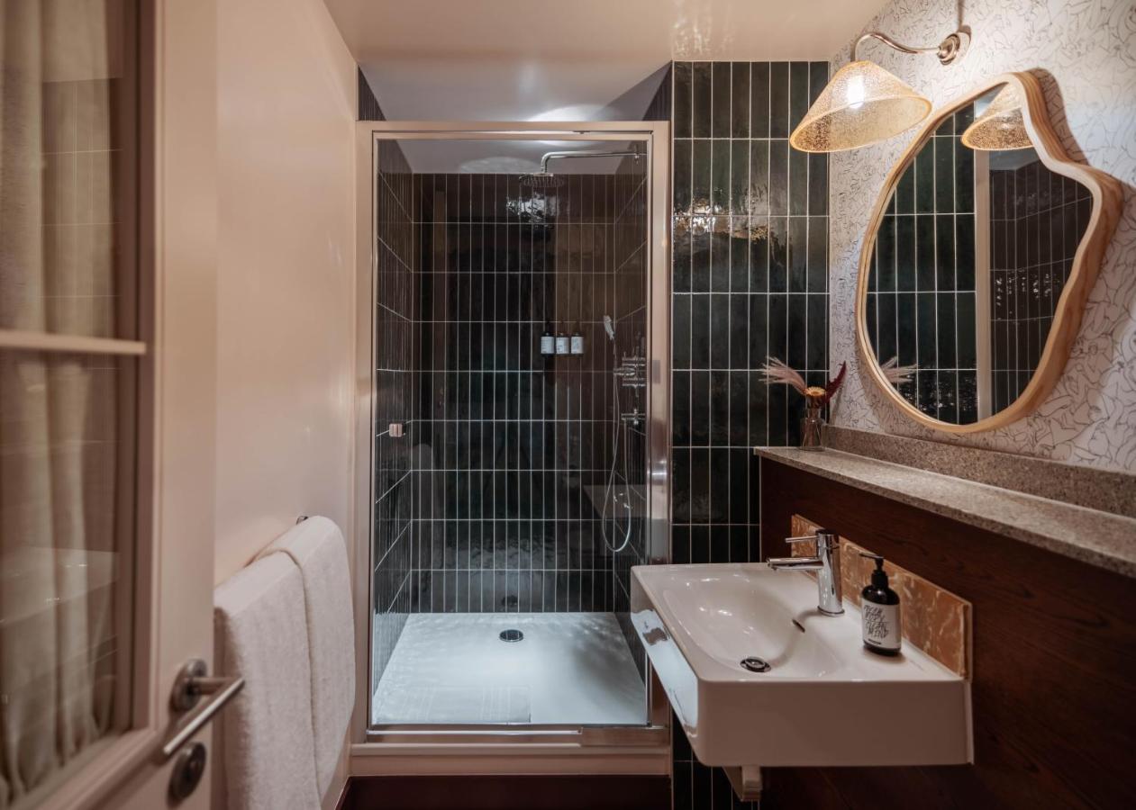 Room2 London Chiswick Hometel Exterior photo