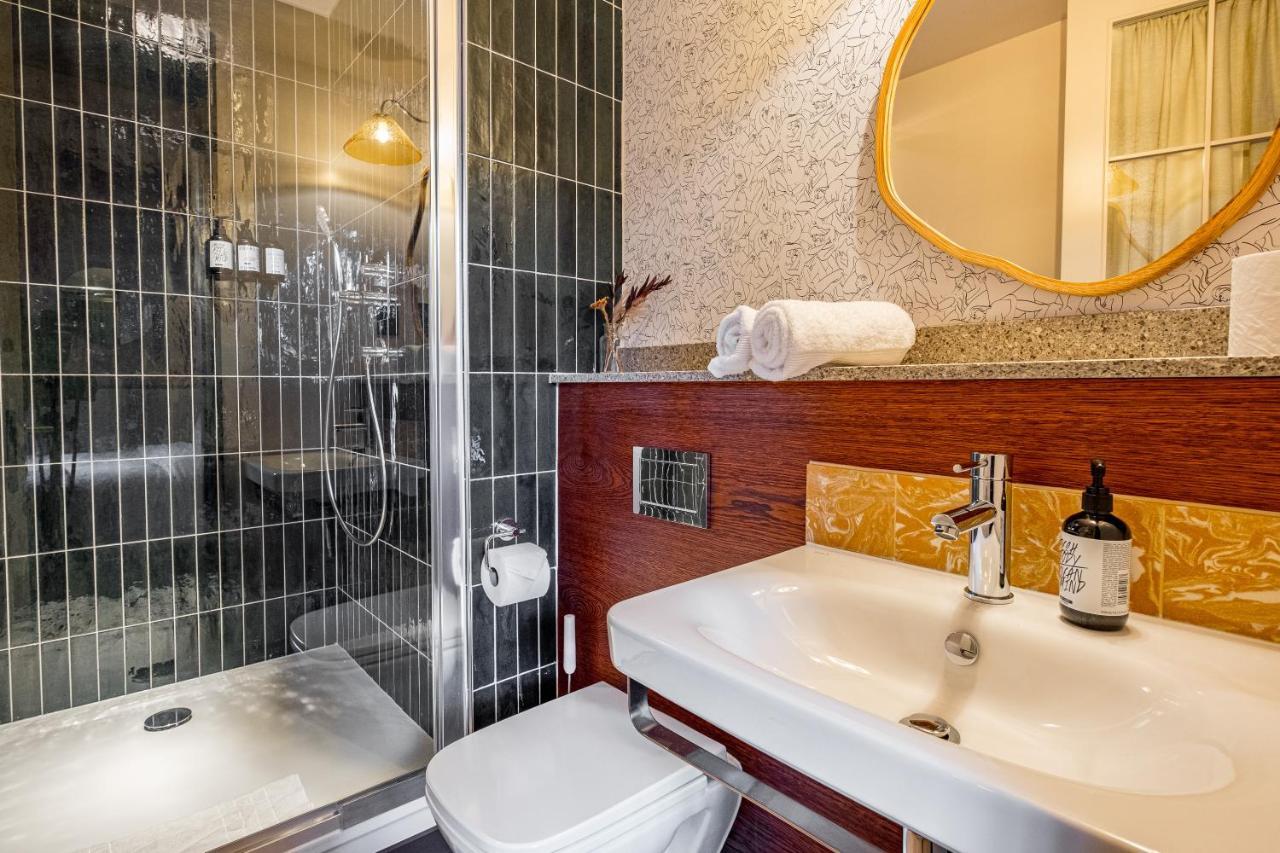 Room2 London Chiswick Hometel Exterior photo